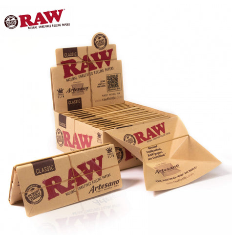 RAW Classic Artesano 1¼ & King Size Slim Papers + Tips + Tray – Portable rolling kit with natural, unrefined papers and built-in tray for easy use.