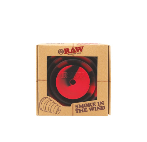 RAW Smokers Wind Screen, durable metal, portable ash protection, adjustable length, perfect for outdoor smoking, keeps wind off your cone or roll.

